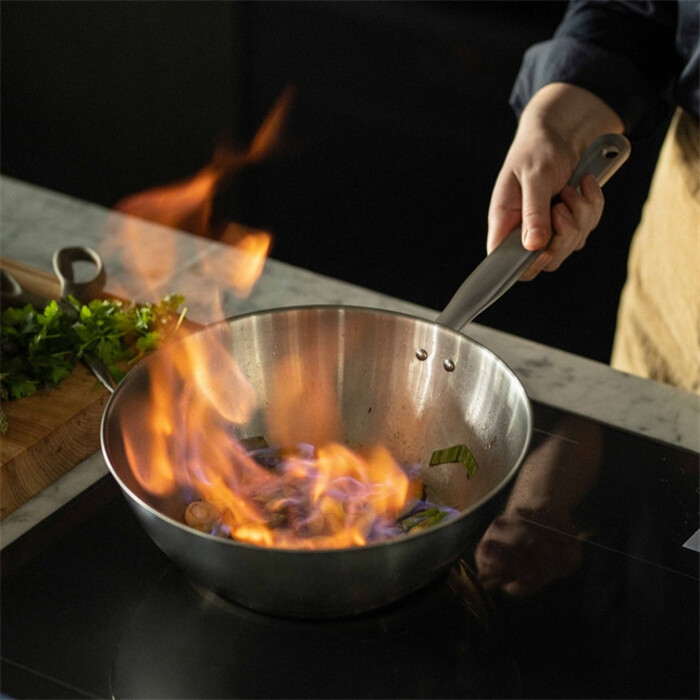Сковорода Wok Fiskars All Steel Pure матова 28 см (1065629)