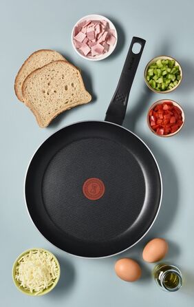 Сковорода с крышкой 26 см Family Day Tefal