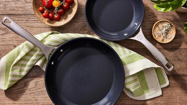 Керамічна сковорода LE CREUSET Essential з антипригарним покриттям ø 20 см керамічне антипригарне покриття 8&39 (12&39)