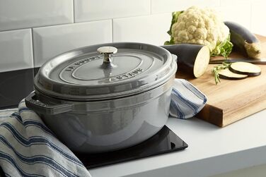 Чавунна жаровня/кокот STAUB, овальна 6,7 л, (29 см, графітово-сіра)