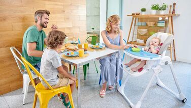 Дитячий стільчик для годування з перших місяців життя YUMMY kk Kinderkraft