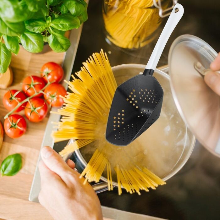 Ложка для процеживания 31 см, черно-белая Arcadalina Fackelmann