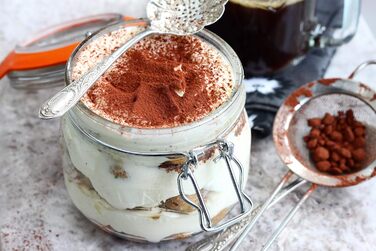 Стеклянная банка для хранения 0,5 л с зажимом Kilner