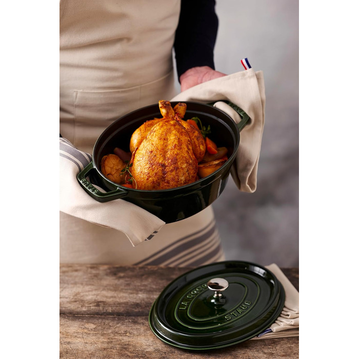 Кокот овальний 29 см, зелений базилік Staub