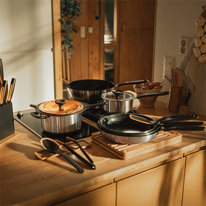 Сотейник з кришкою Fiskars Functional Form 26 см (1072314)