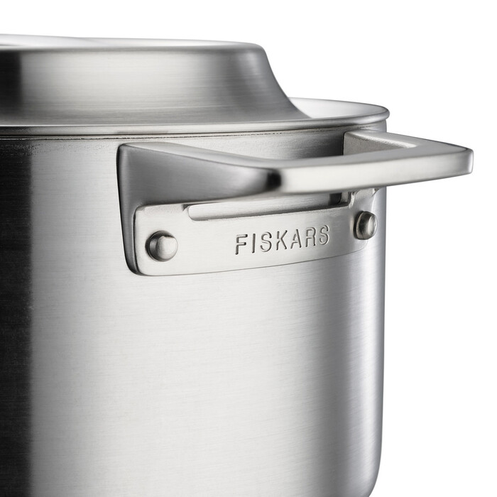 Кастрюля Fiskars Norden 5 л без покрытия (1067640)