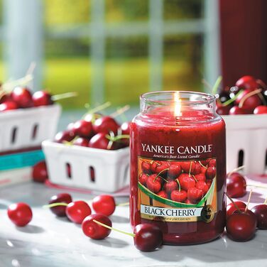 Ароматична свічка Yankee Candle у скляній банці (велика), свічка з тривалим часом горіння до 150 годин, ідеальні подарунки для жінок (ЧОРНА ВИШНЯ)