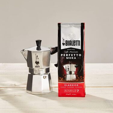 Кофеварка гейзерная 270 мл на 6 чашек с 250 г кофе Moka Express Bialetti