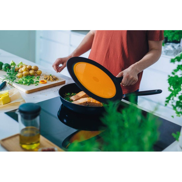 Дуршлаг с силиконом Fiskars Functional Form (1027304)