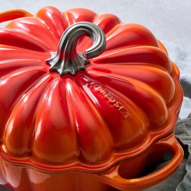 Чугунная жаровня в форме тыквы 4 л с крышкой, оранжевая Calabaza Cocotte LE CREUSET